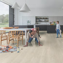 Quick-Step Laminate Majestic Valley Oak Light Beige 9.5mm